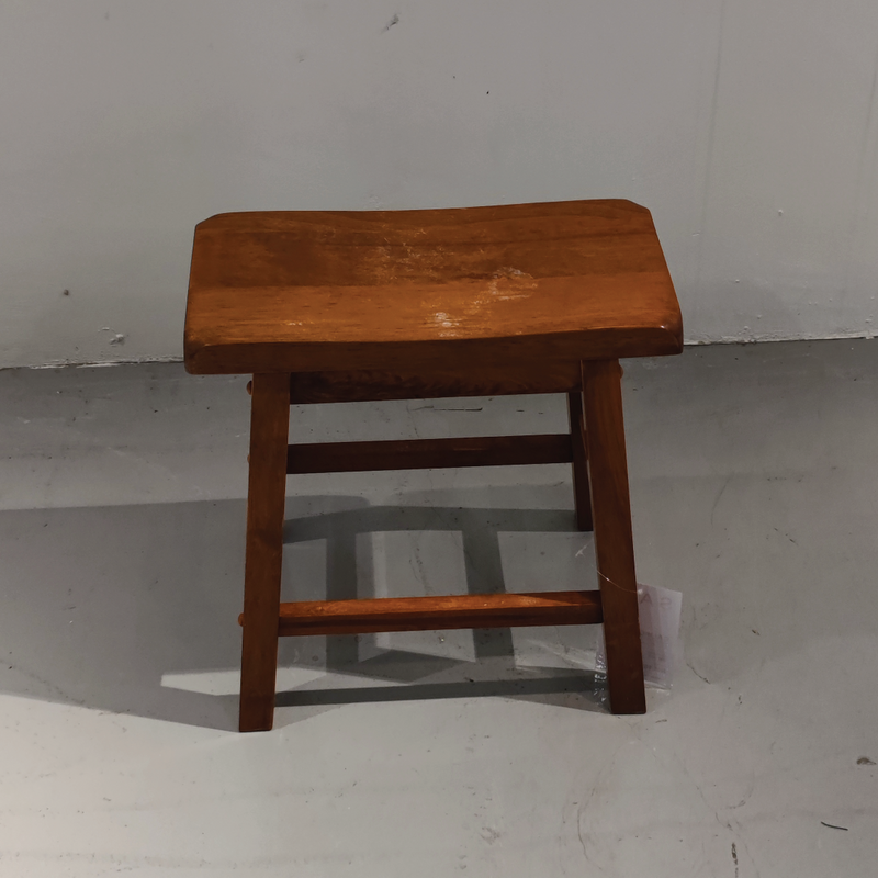 CALIFORNIA Stool