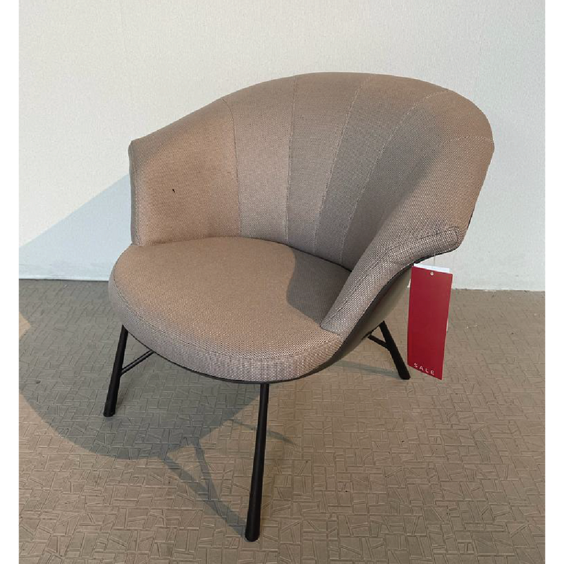 Lounge Chair (Light Brown)