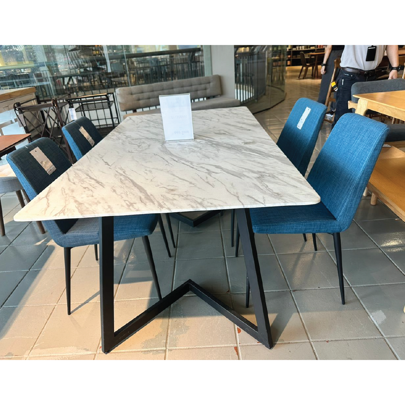 SMART V Dining Table & Dining Chair