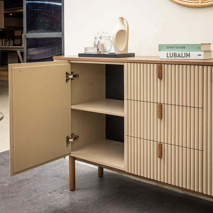 CASTANEA Sideboard