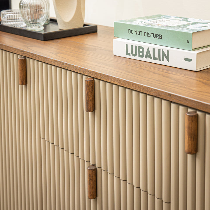 CASTANEA Sideboard