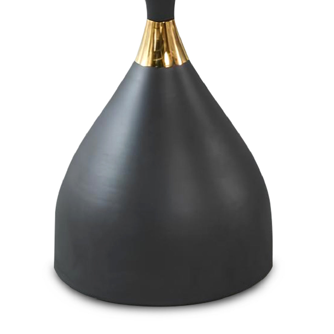 CHYNTHIA Black Side Table