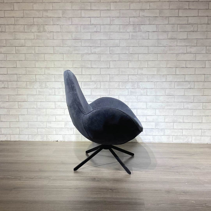 ESTRIK Lounge Chair