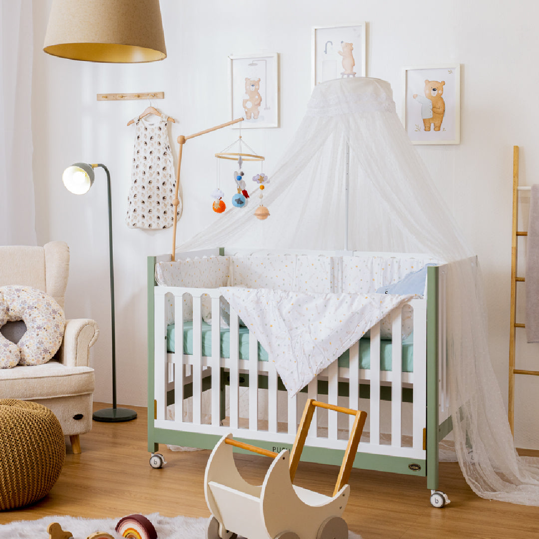 FUNBIES Feathered Friends 8 in 1 Bedding Set