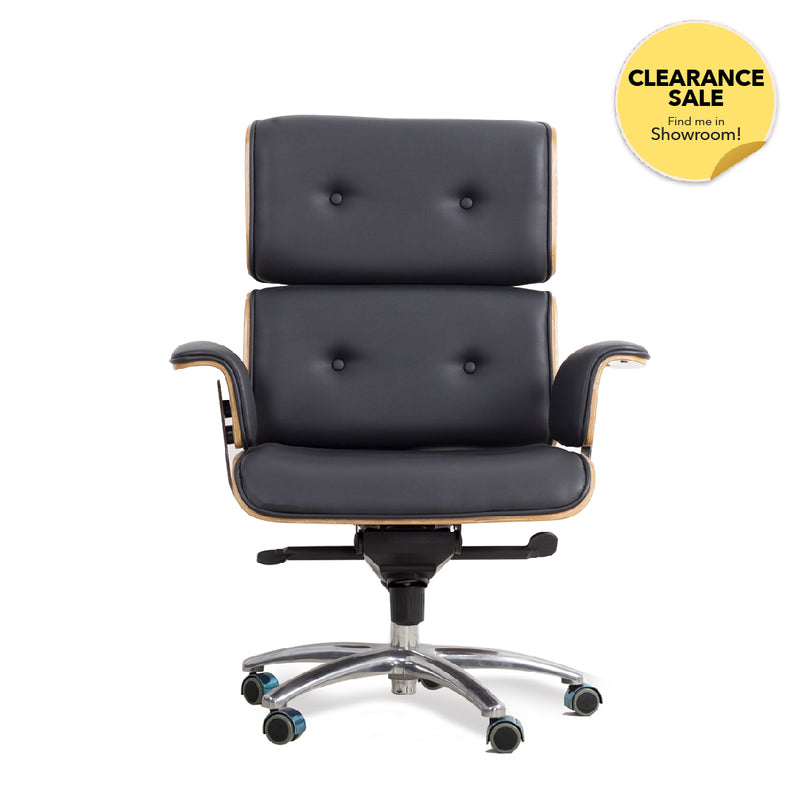 GUSTO Director Chair
