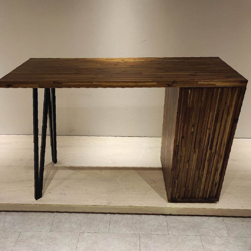 HARPER Bar Table