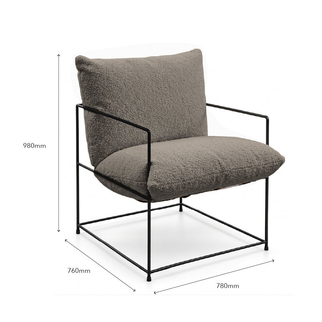 A gray upholstered armchair with a black metal frame, shown with dimension lines and labels indicating 980mm height, 760mm width, and 780mm depth on a white background.