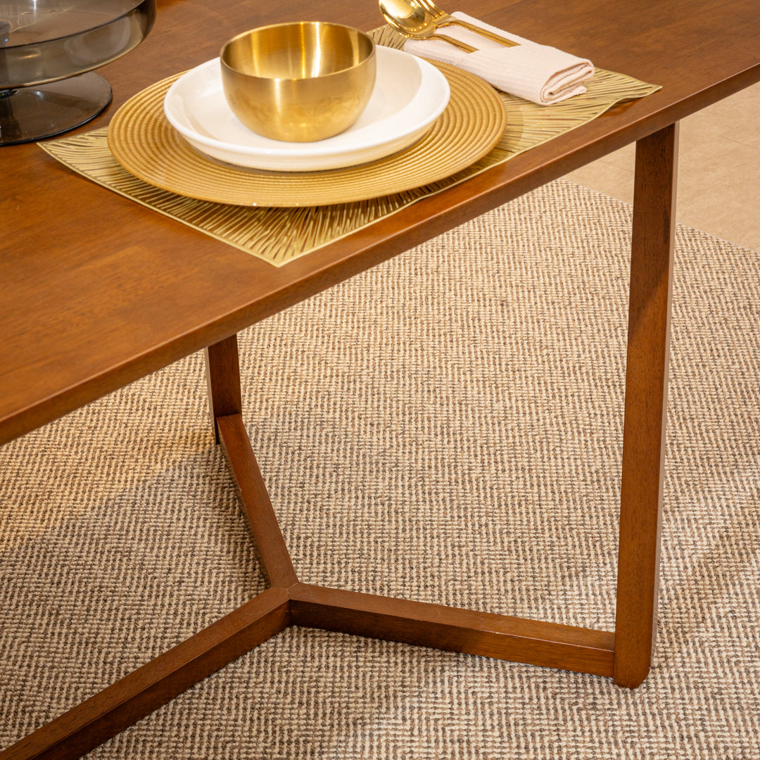 DAEM Dining Table