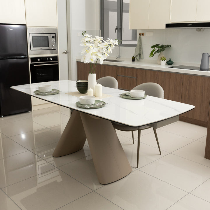 SNOW Mountain Extendable Ceramic Dining Table