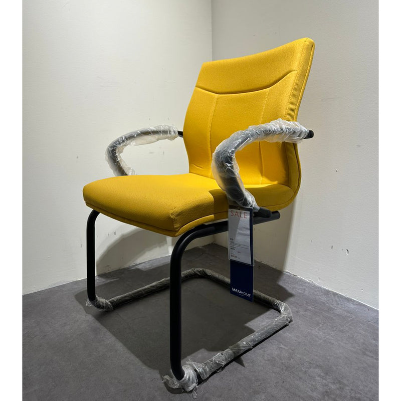 E29 Visitor Chair (Yellow)