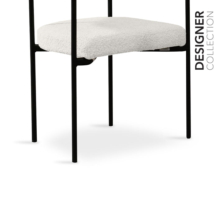 WESLYNN Lounge Chair