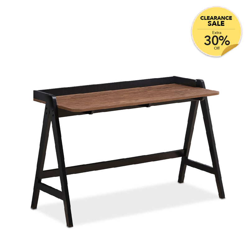 ADELINE Writing Table