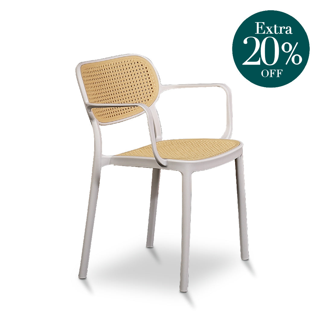 OLLIE Rest Chair with Arm White