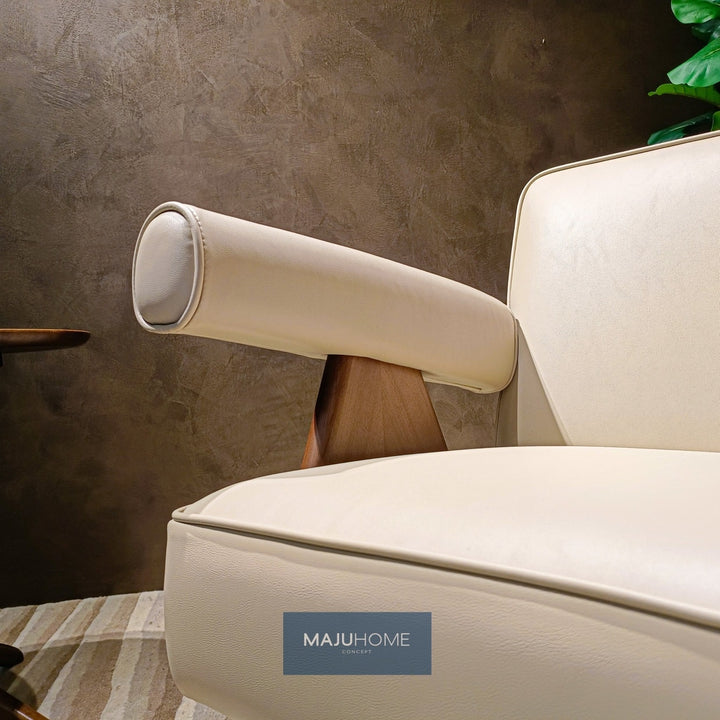 ROLLY Lounge Chair (Walnut)