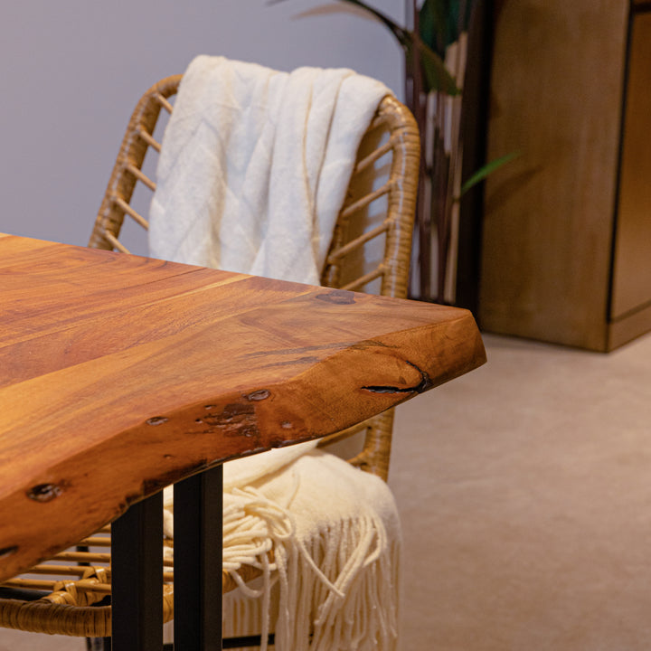 WALTEN Dining Table