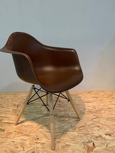 DINING CHAIR (COFFEE)