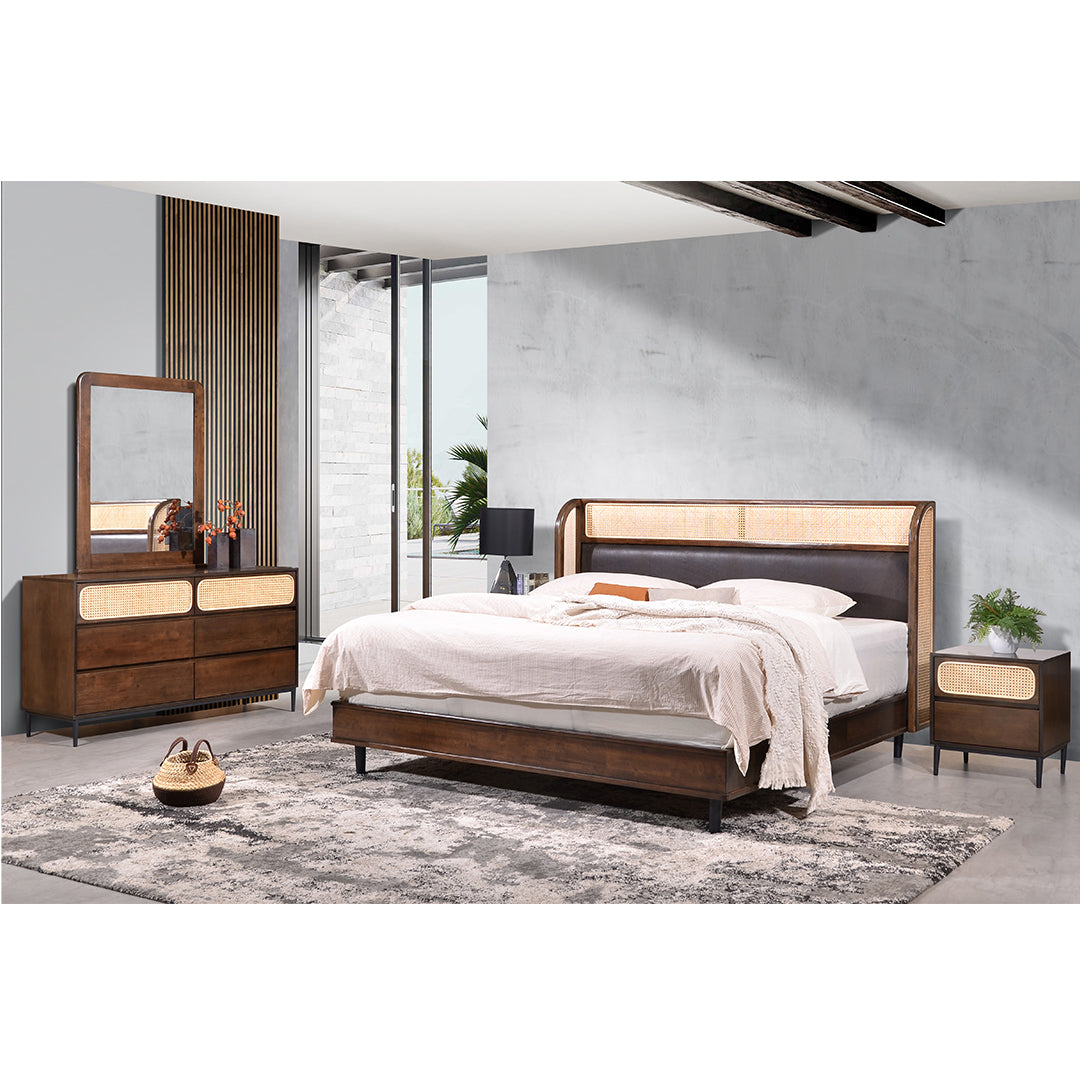 BRITANNIA Night Stand