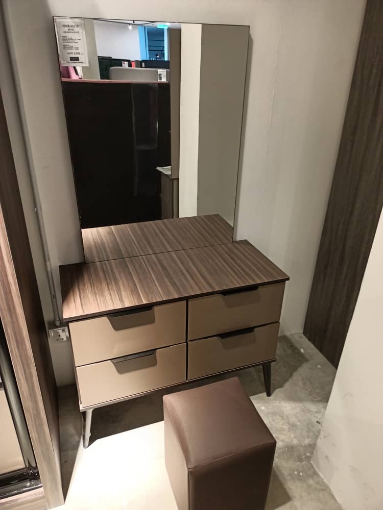BEDROOM SET (BED+WARDROBE+DRESSING TABLE+SIDE TABLE)