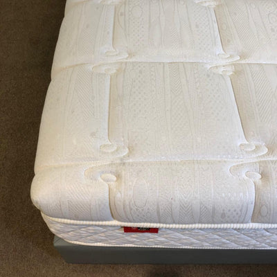 KING KOIL SEDATE 5' MATTRESS (Bed Set Options Available)