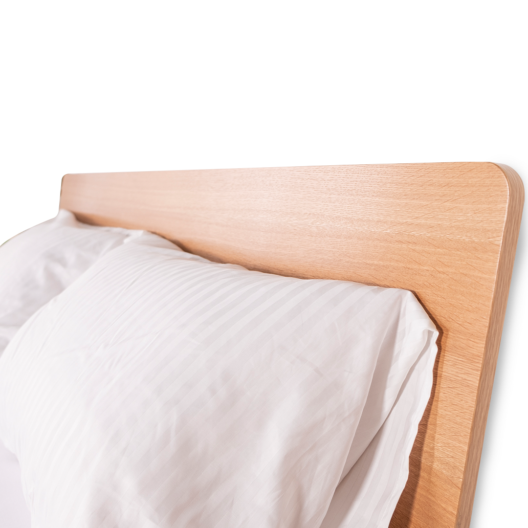 SOLVEN Queen Bed