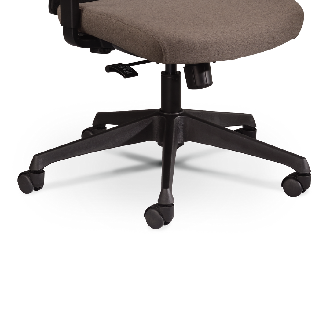 TUCANA Surface Medium Back Chair
